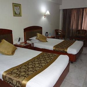 Club Single Room